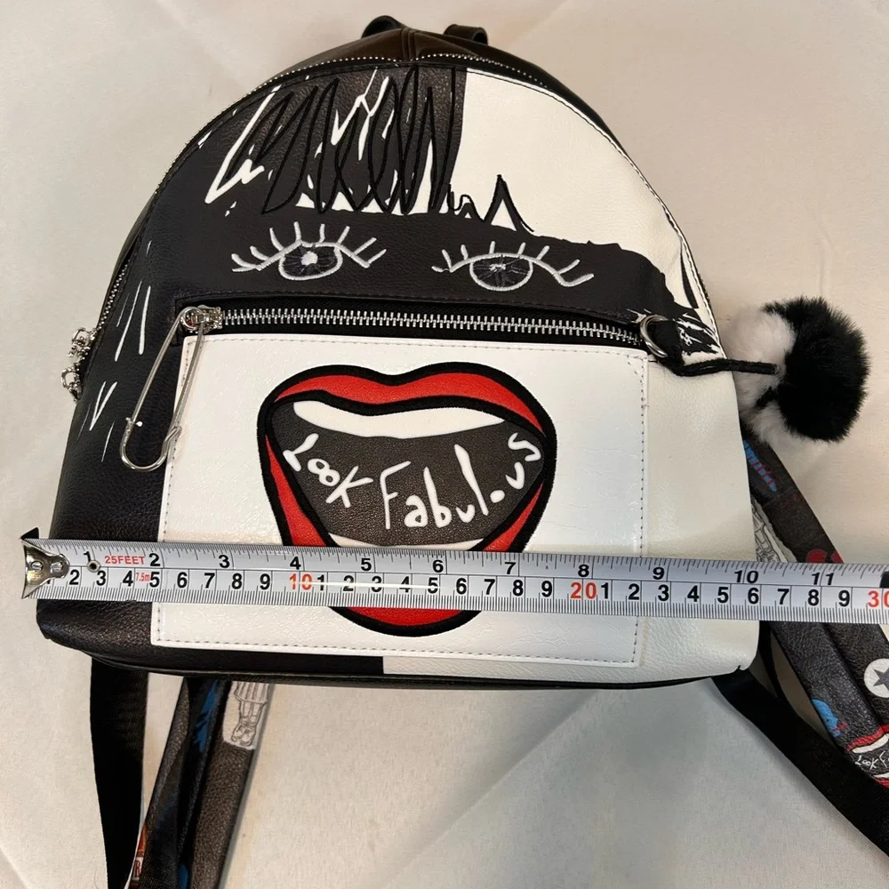 Danielle Nicole Disney‎ Cruella “Look Fabulous!” Fashion Mini Backpack - Picture 6 of 13